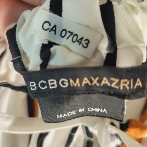 BCBGMaxAzria Gathered Women's Top - Picture 3 of 10